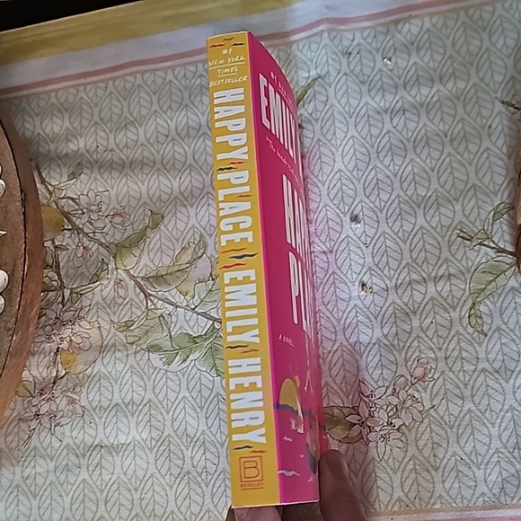 Book - Picture 4 of 6